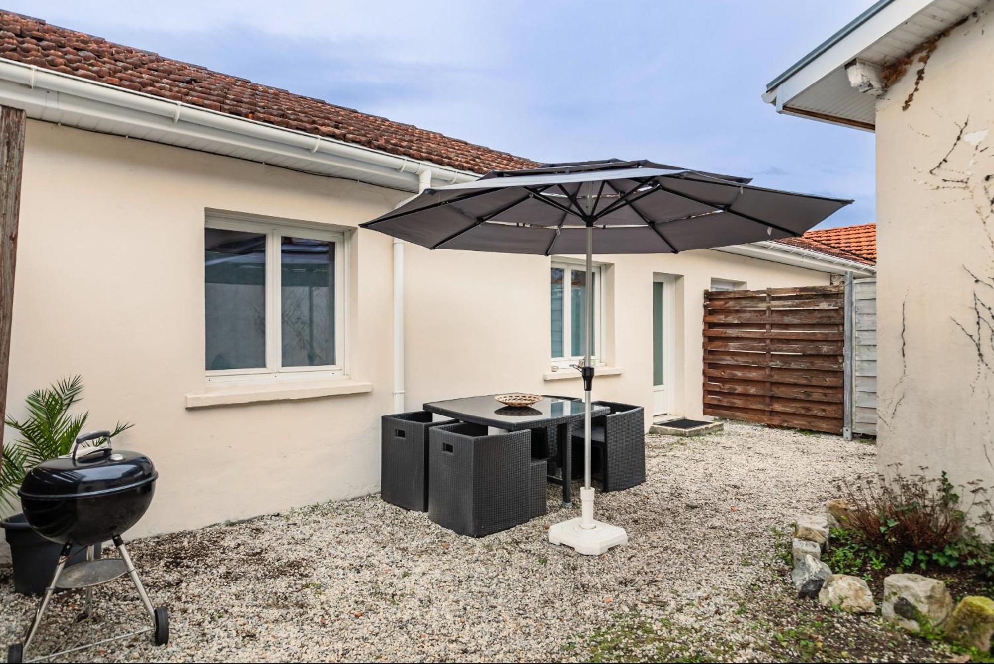 Maisonnette Jardin Merignac Villa Exterior photo